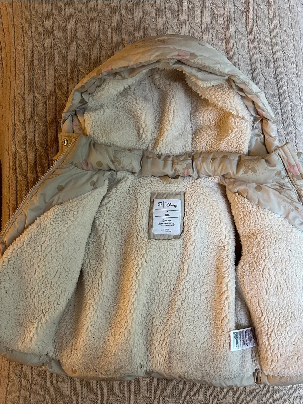 EUC Baby Gap×Disney Toddler Girl Sherpa Lined Puffer Jacket, Vintage Minnie, 2T